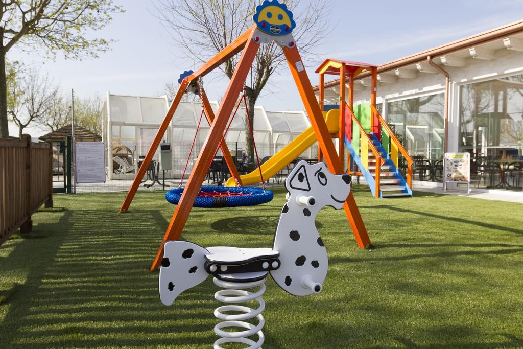 Camping Da Giovanni Peschiera del Garda Exterior foto
