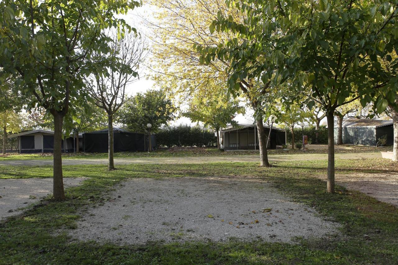 Camping Da Giovanni Peschiera del Garda Exterior foto